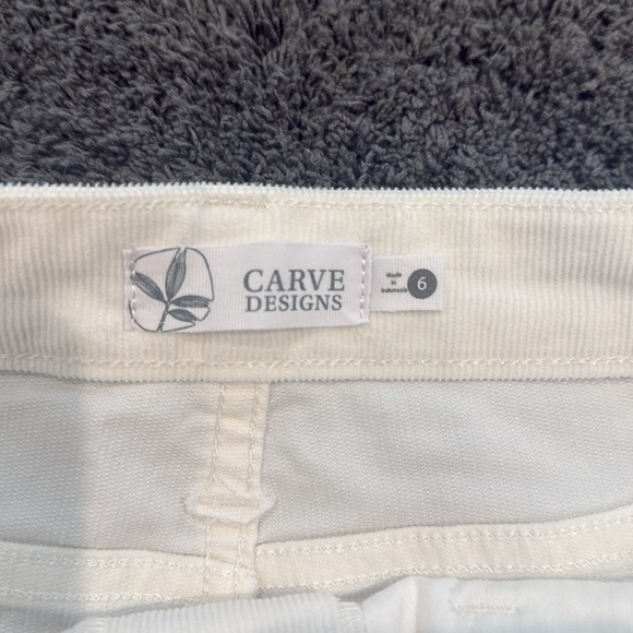 Carve Designs 10” high rise Oahu shorts in cloud color. - Picture 5 of 6